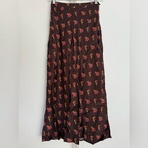 Women’s Something Navy Floral Brown Silk Skirt